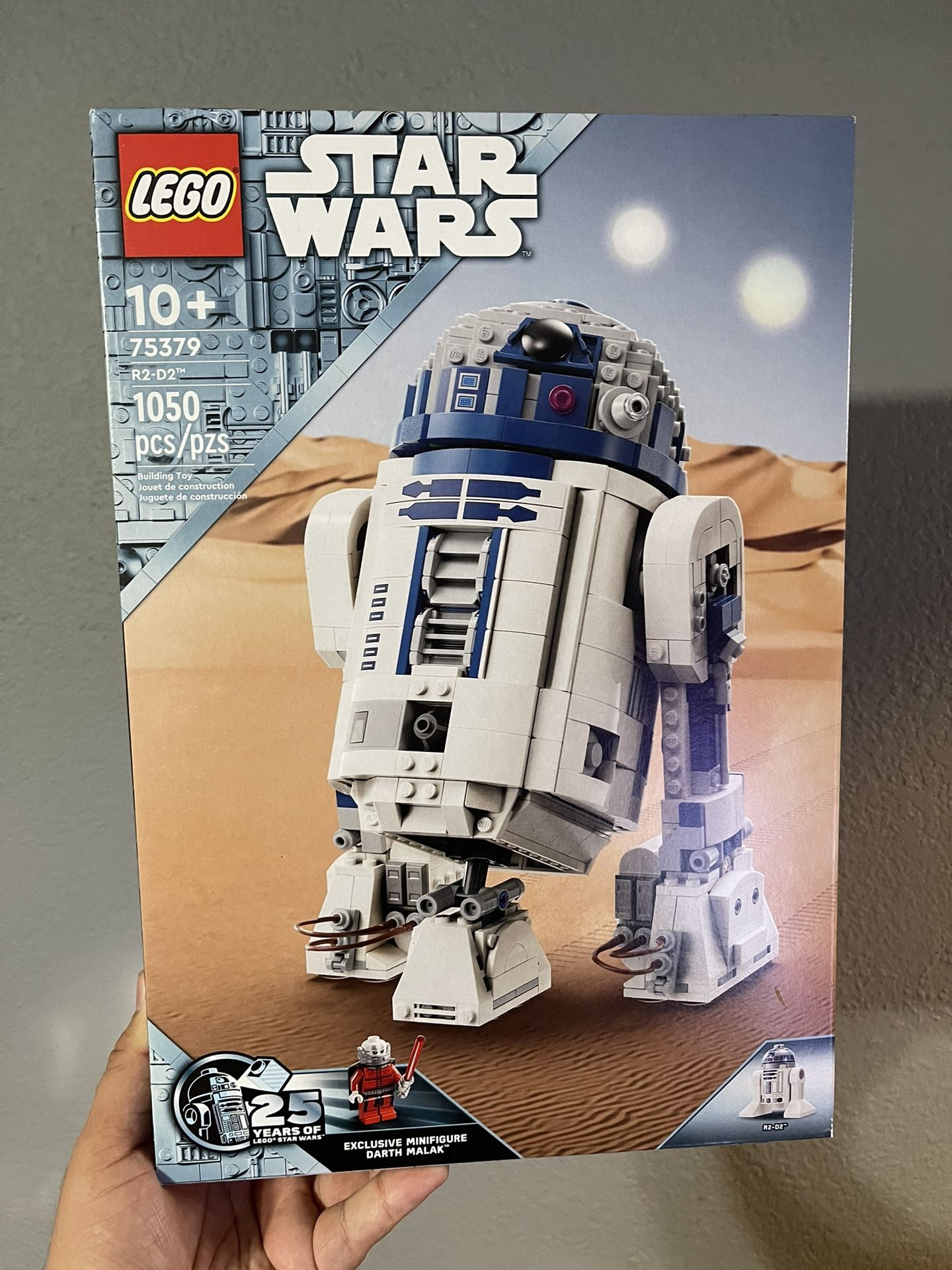Lego Star Wars R2-D2 New with Exclusive Darth Malak Minifigure