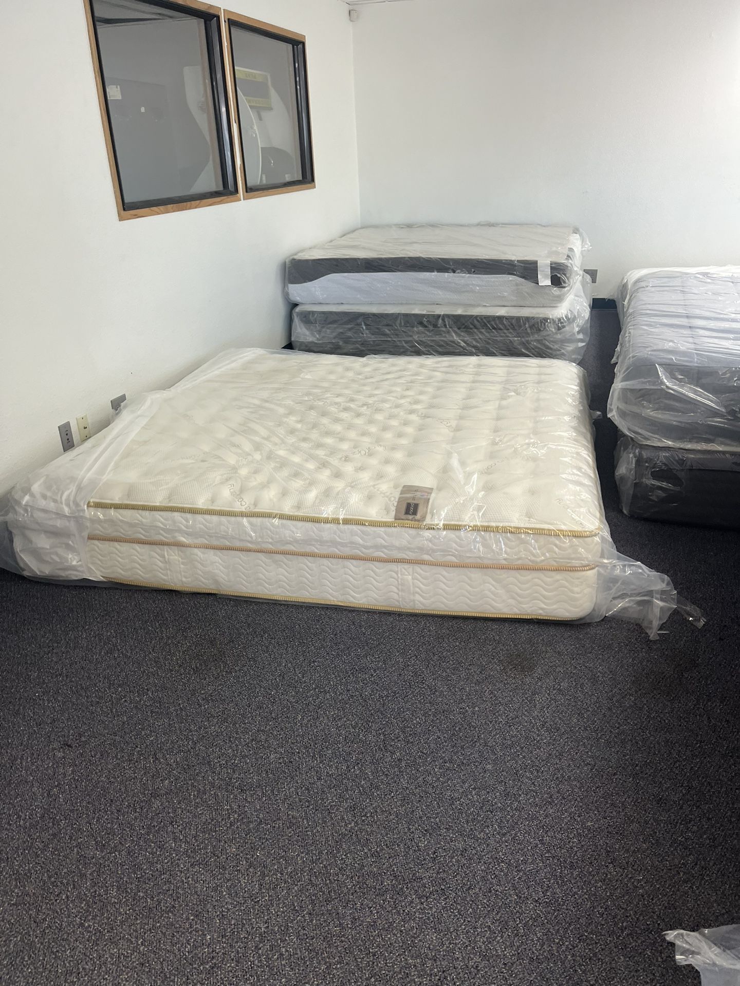 $10 Down Take Now!! Mattress Sale!! Kings&queens!!