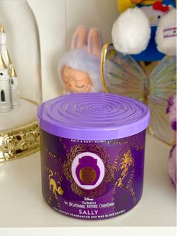 Bath and Body Works Sally Candle