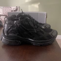 Balenciaga runners
