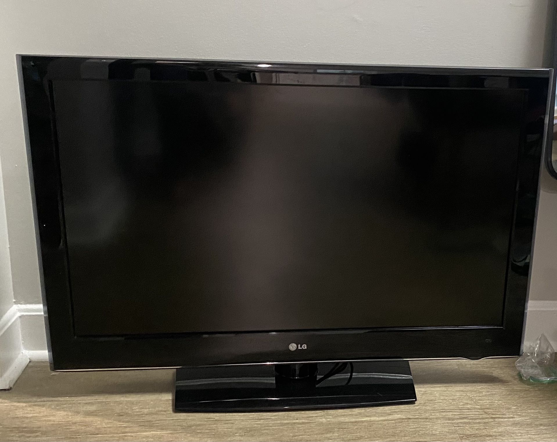 42 inch LG TV