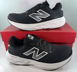 NEW Men's New Balance Fresh Foam X 800v15 - men’s size 12/ women’s size 13.5