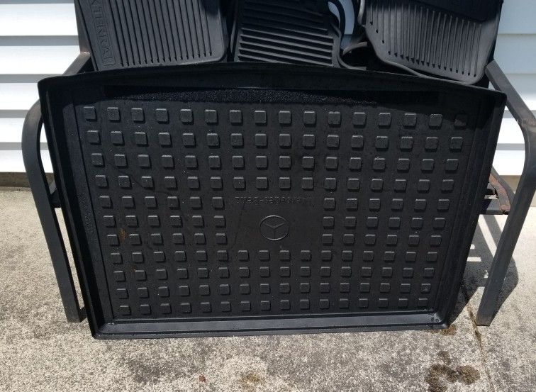 Mercedes GLB Trunk Liner
