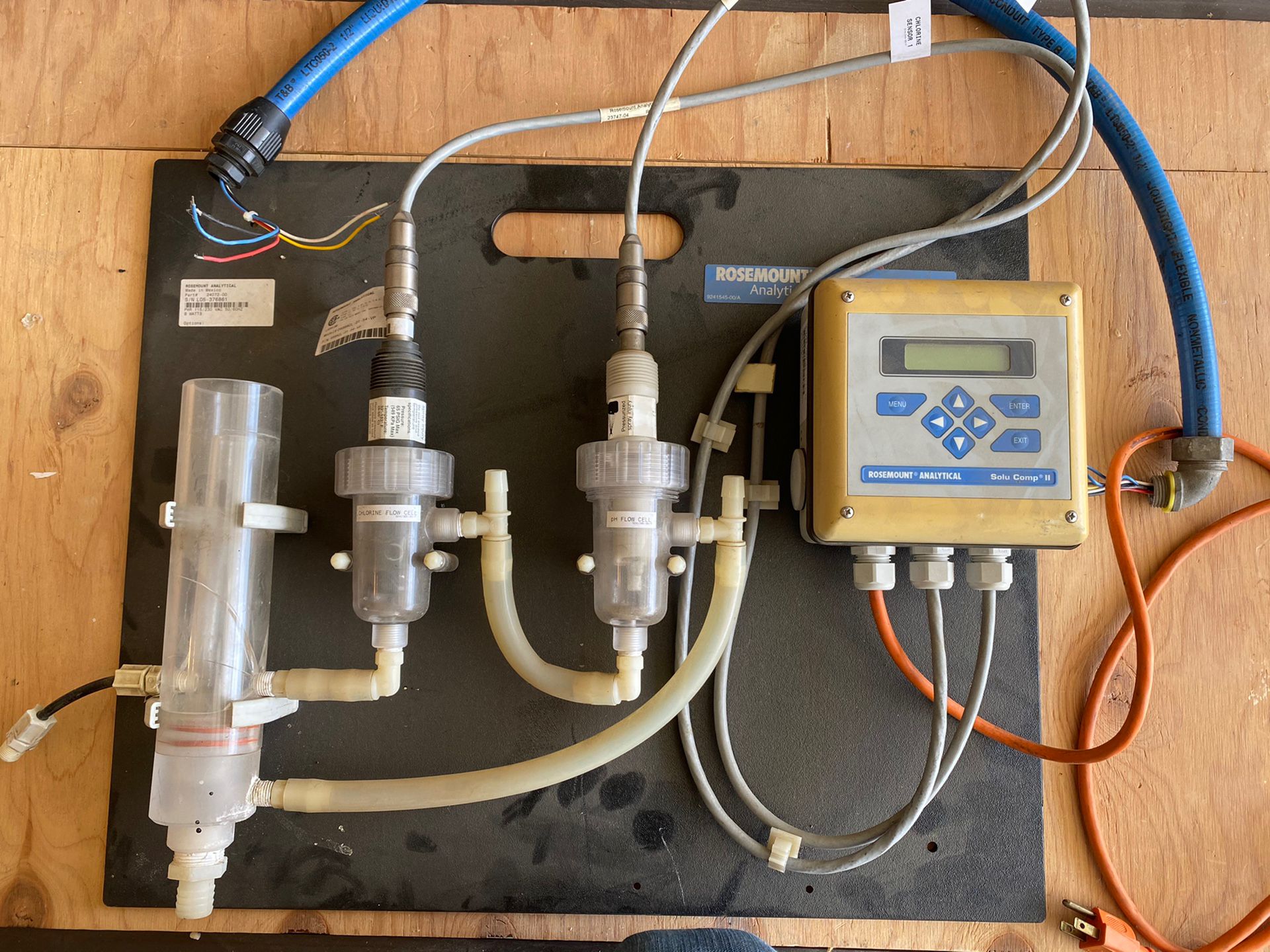Rosemount Free Chlorine Analyzer (Panel mounted)