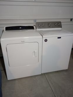 Maytag Washer And Whirlpool Gas Dryer Excellent Working Condition