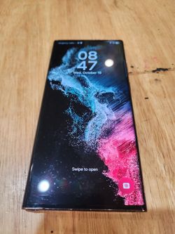 Samsung S22 Ultra 512 Black in great condition!