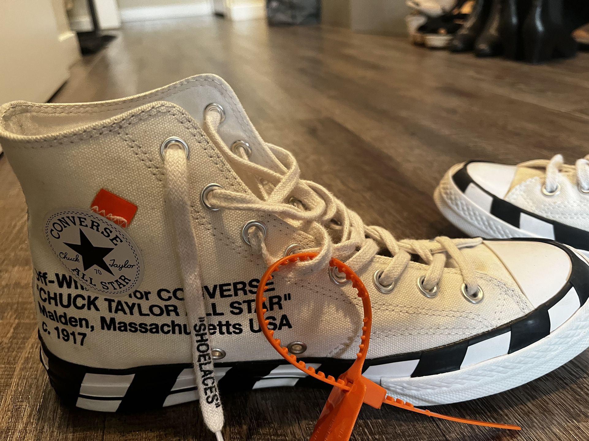 ar Kassér Meningsløs Off White Chuck 70 Converse for Sale in New York, NY - OfferUp