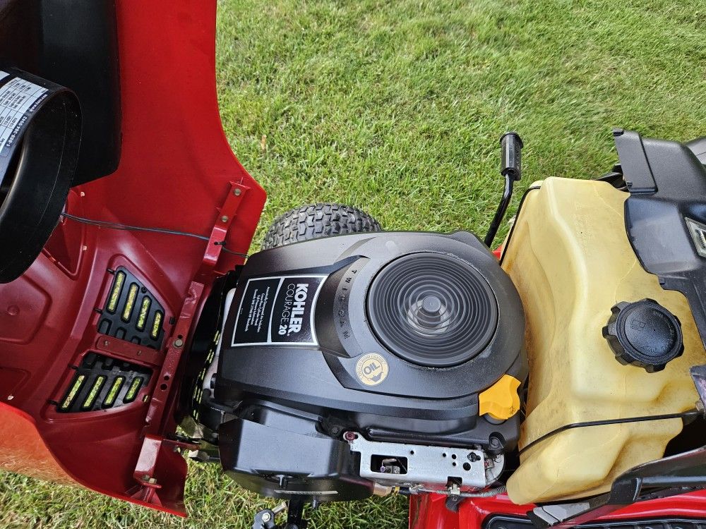 Toro Lx 425 Riding Mower for Sale in Farmingville, NY OfferUp