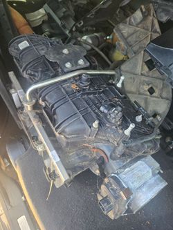 2007 6.2 LITER LS INTAKE MANIFOLD !!THROTTLE BODY INJECTORS AND FUEL RAILS INC!!