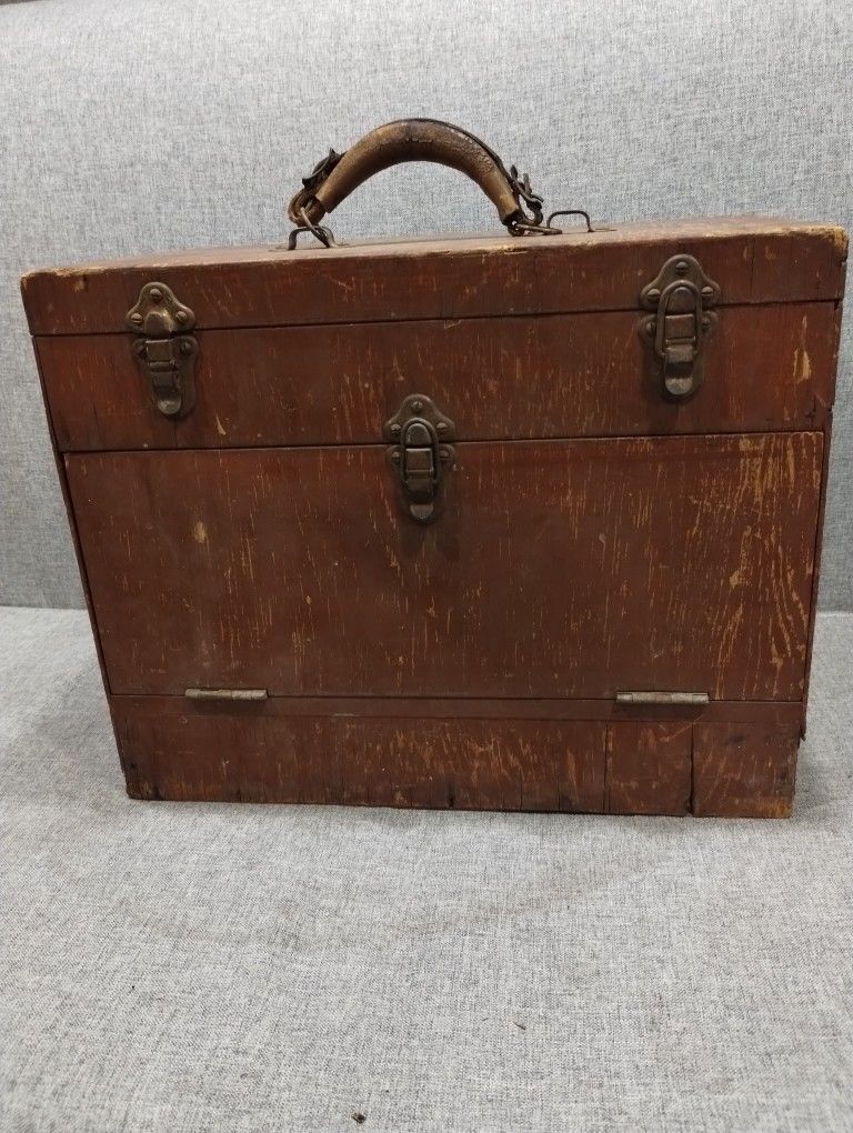 Vintage Tacklebox