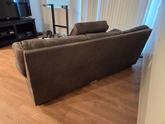 Brown couch very sturdy