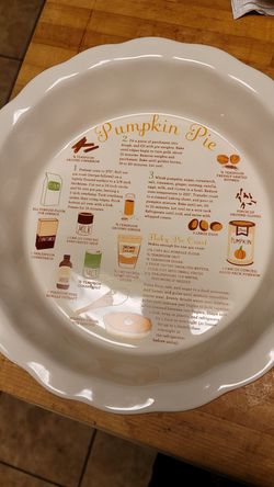 Pie baking dishes