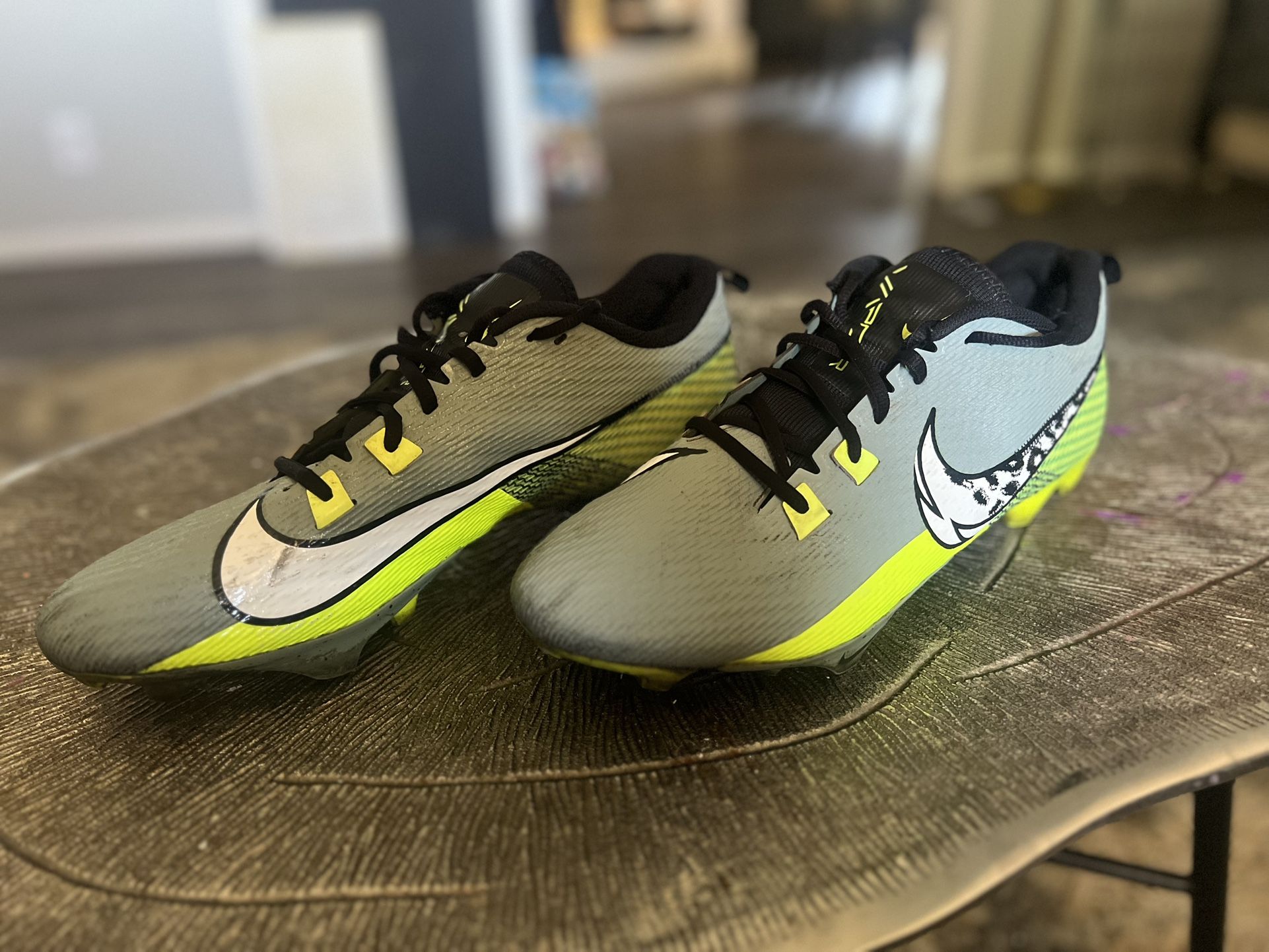 Men's Nike Vapor Edge Speed 360 2 Volt Grey Football Cleats
