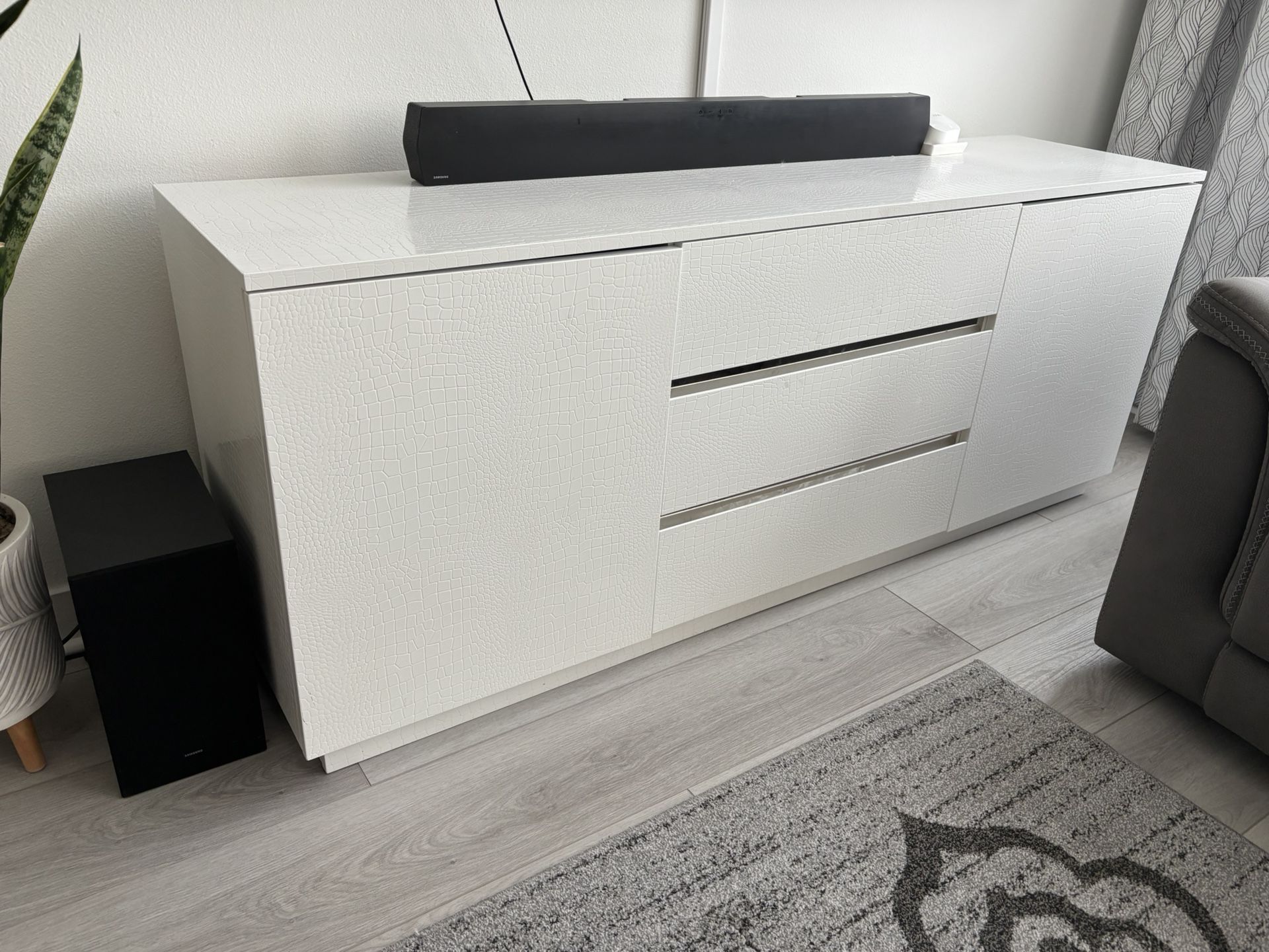 Armani cabinet with drawers