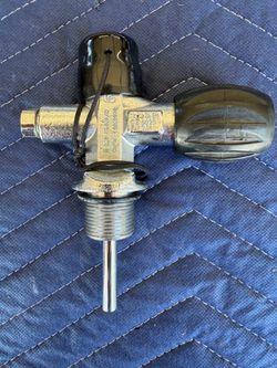 Genesis Scuba Tank Valve