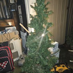 Price Is Firm.. 6 Ft Unlit Christmas Tree