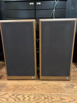 Vintage Acoustic Research stereo speakers