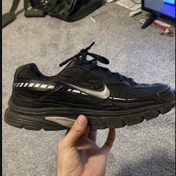 Nike Initiator Mens Shoes 