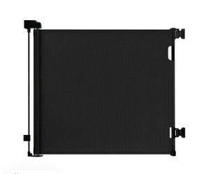 Retractable safety gate