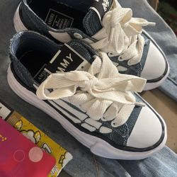 MMYIRI Collab (Size 6) W