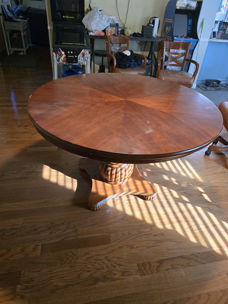 Poker Table
