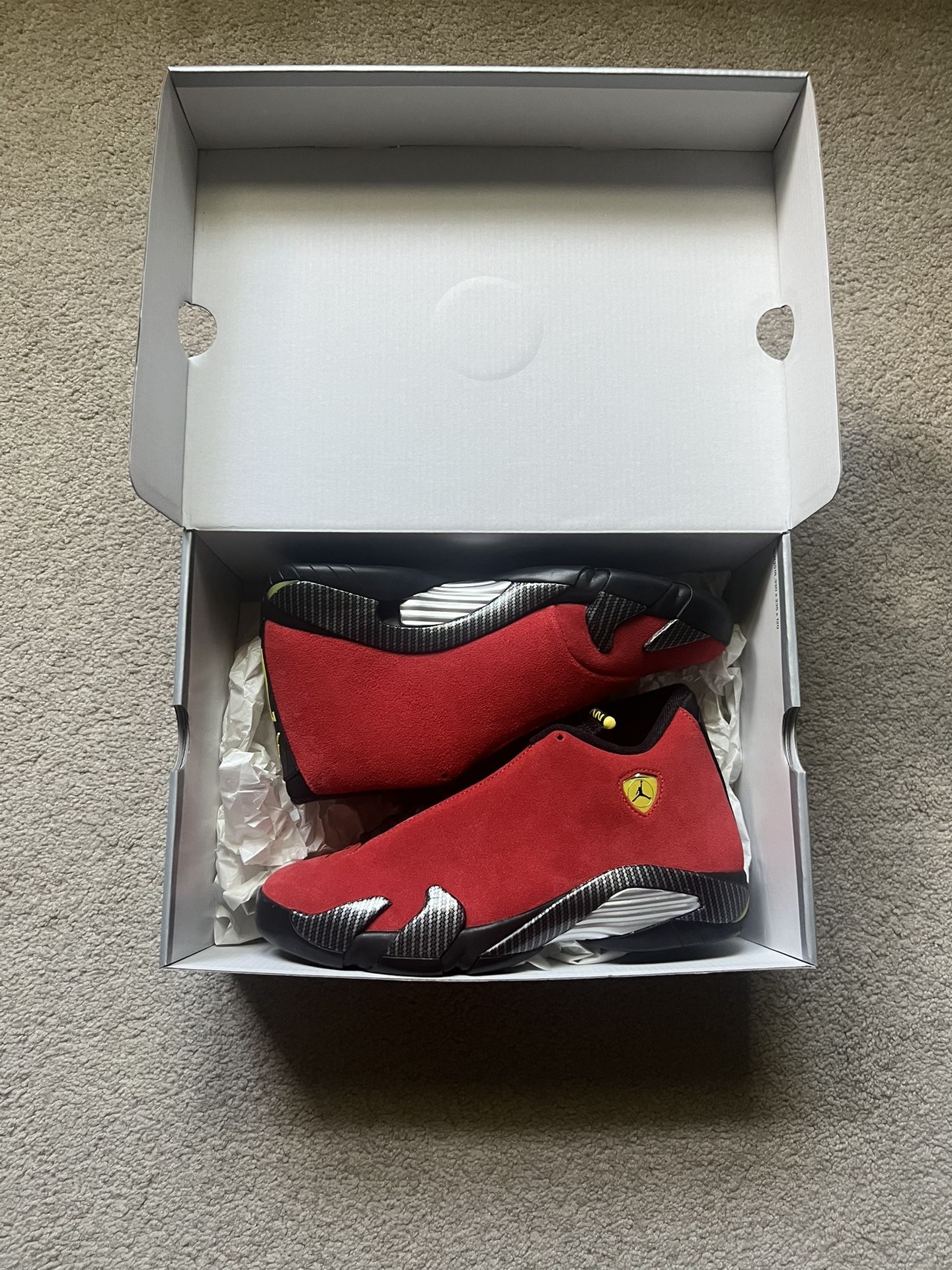 Jordan 14 “Ferrari” size 8.5