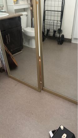 Clóset mirror doors