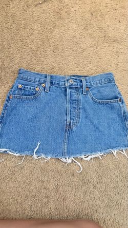 levi skirt