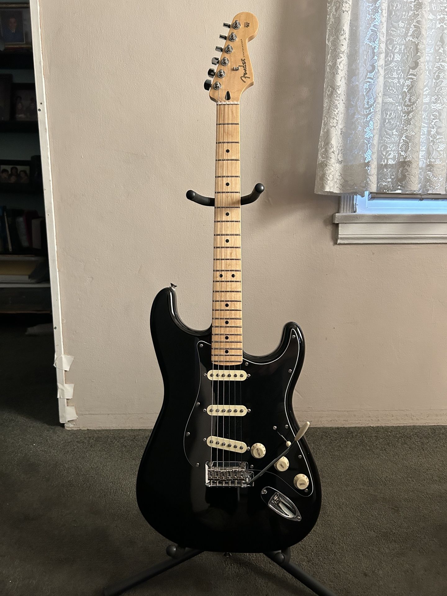 BRAND NEW Fender MIM Stratocaster 