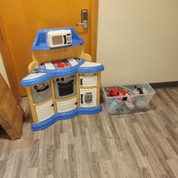 Kids Play Kitchen 