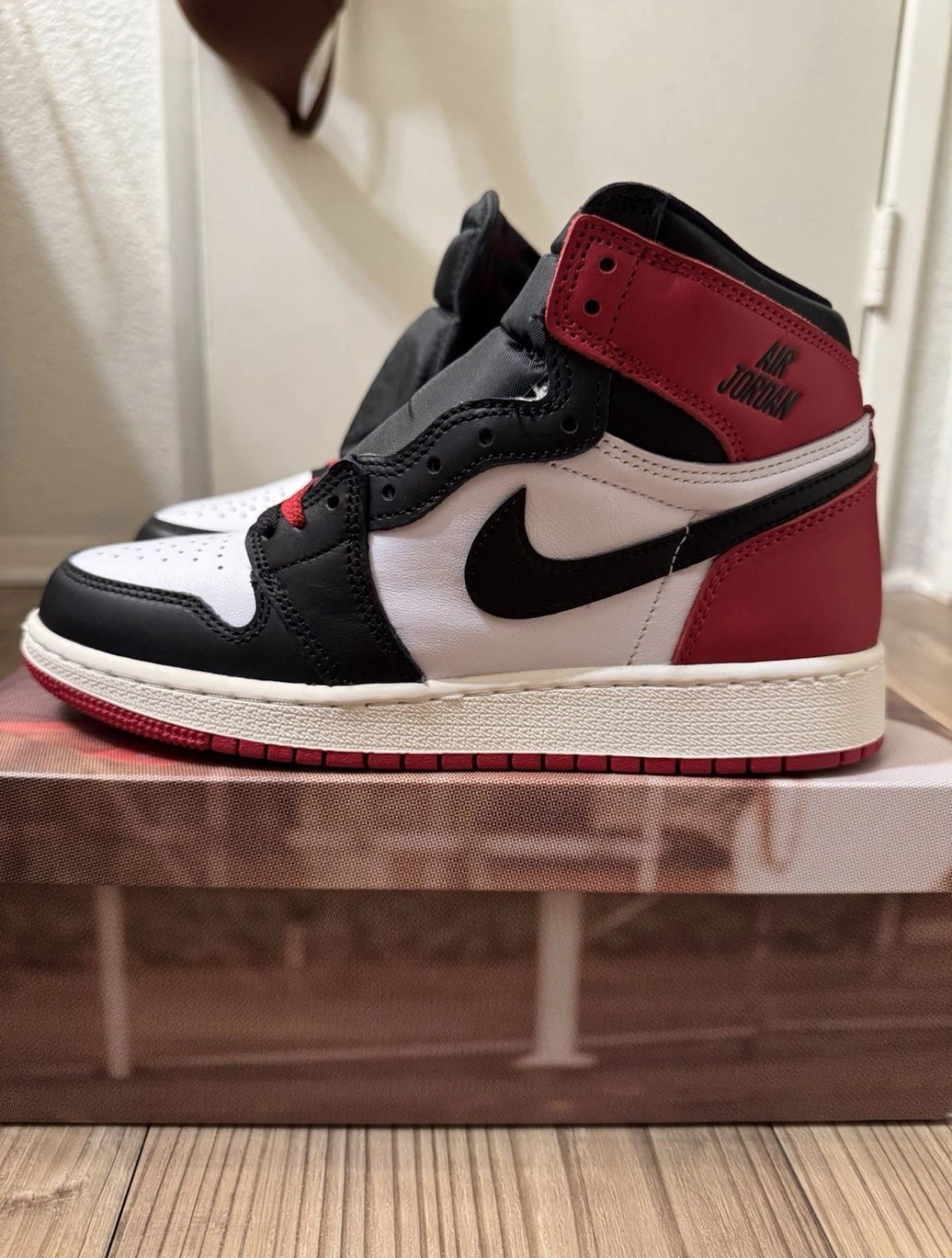 Size 5.5Y Women’s 7 - Air Jordan 1 Retro OG High Black Toe Reimagined