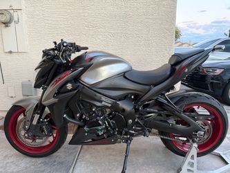 Gsx s 1000 2020 5000 miles clean