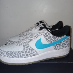 Air Force 1 Men Size 13  NEW W/Box