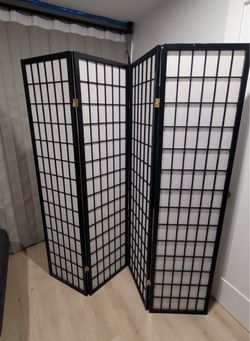 Black divider 4 panel