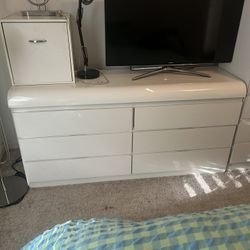 Free White Dresser