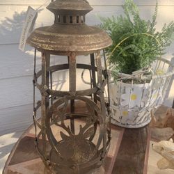 Lantern By Raz Imports