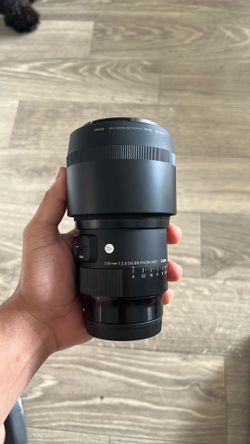 Sigma lens 105mm - sony e mount