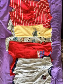 Baby Boy Onsesie Size: 12months