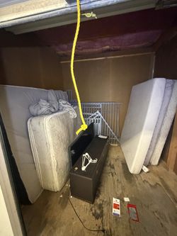 5x Mattresses
