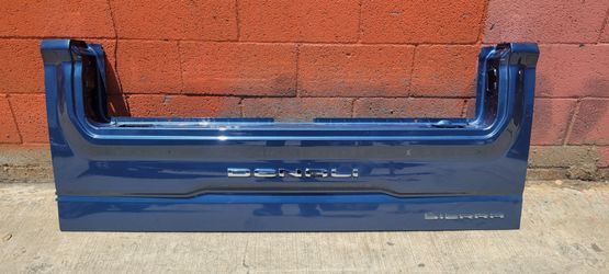 2023 G m c sierra denaly tail gatte