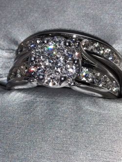 2.5 Carat 14kt White Gold Engagement Set