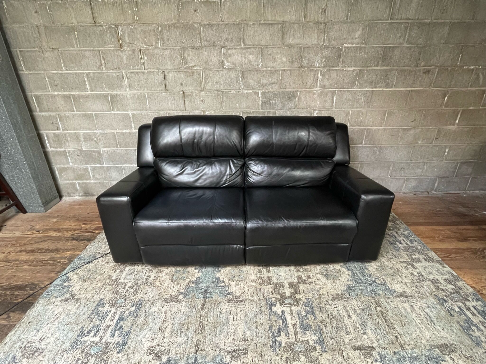 Black Movie Theatre Electric Reclining Sectional Couch With Charging Port “WE DELIVER”