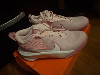 Pink Nike shoe