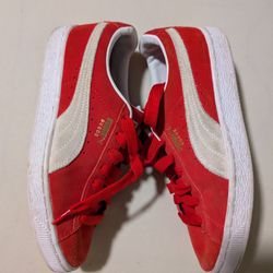 Puma Suede Red And Cream Size 6.5c /4.5 Women