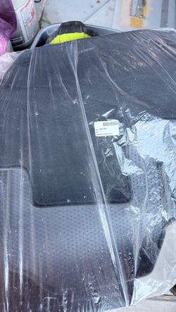 SUV floor mat
