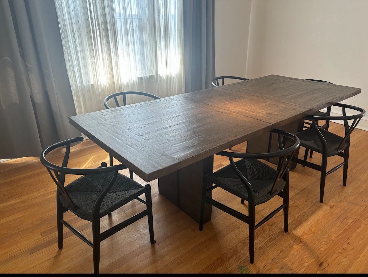 Dining Room Table With Chairs 