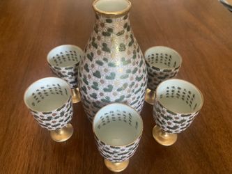 Kutani Sake Set (2 Sets Available)