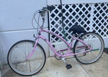 Ladies Road Bike, Tire 26, Good Condition 