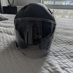 Built motorcycle half face helmet