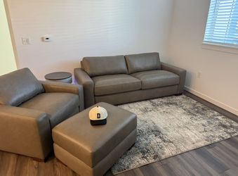 Like new Leather sofa, Chair and ottoman Taupe color